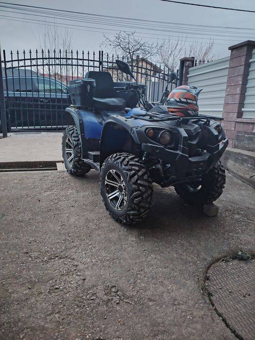 ATV 700cm 4x4 vînd sau schimb