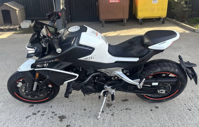 CFmoto 800Nk Advance