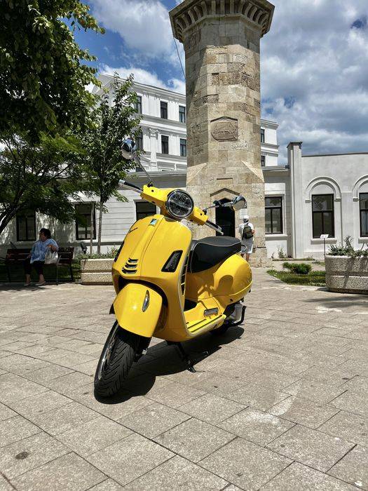 Vespa GTS 300 2021