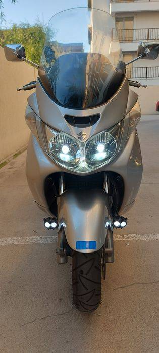 Suzuki Burgman 400 i