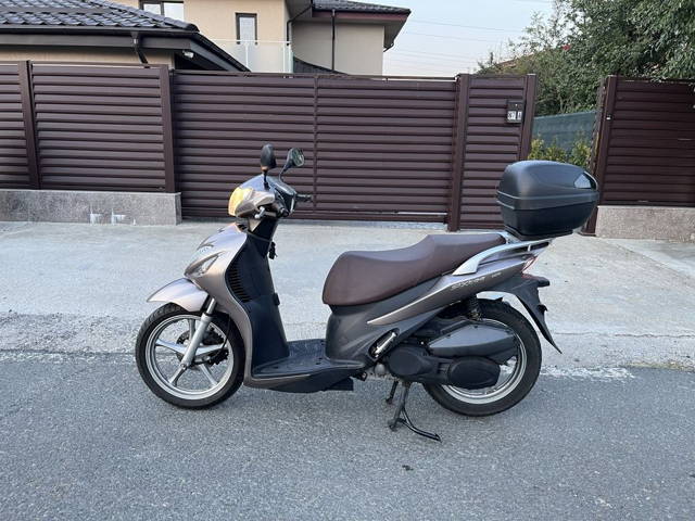 Suzuki Sixteen 125