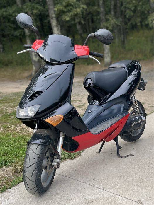 Scuter Aprilia sr 50