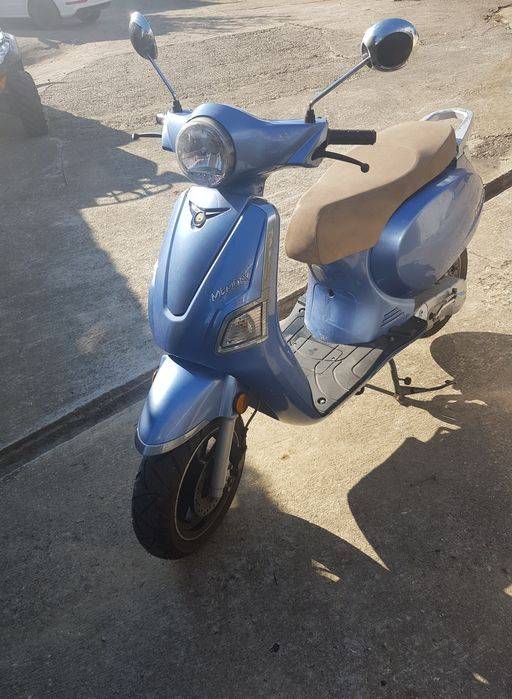 Vând scuter 50cc