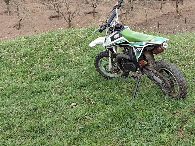Cross 49cc vând 850lei