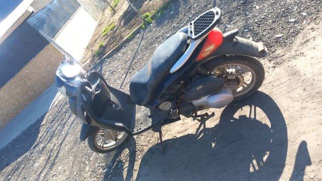 Vând scuter kimco de 125