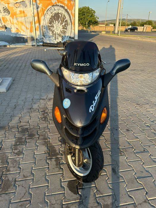 Vând scuter 125 Kymco