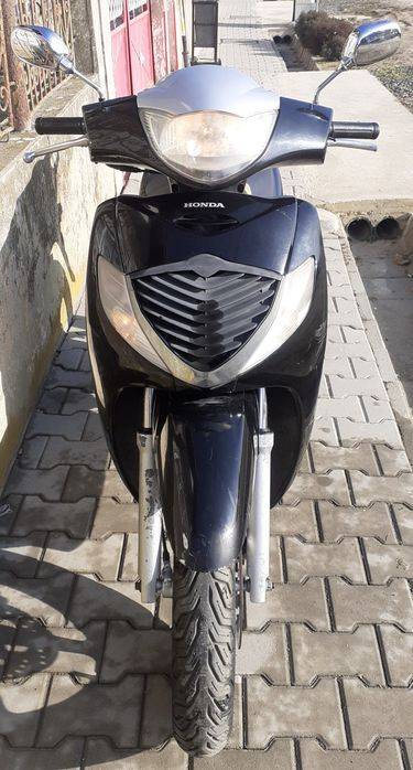 Scuter Honda SH150i