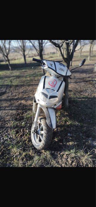 De vanzare scuter Aprilia Rally de 50cc