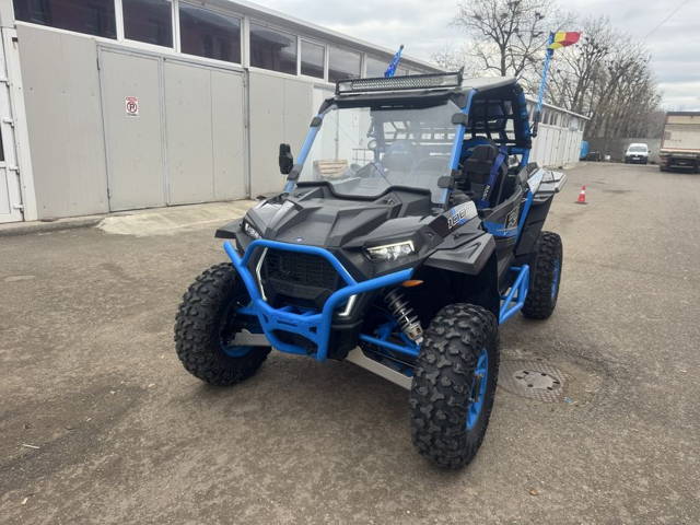 Polaris rzr 1000Cmc