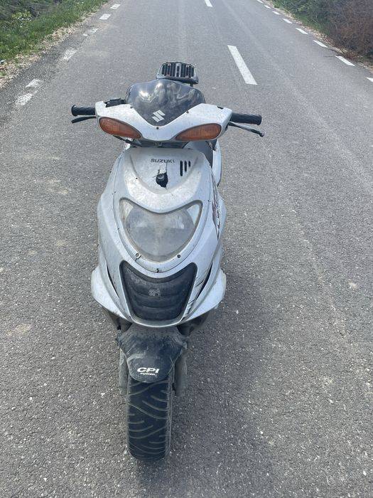 De vanzare fara acte motorul functioneaza pefect  doar plasticul trebe