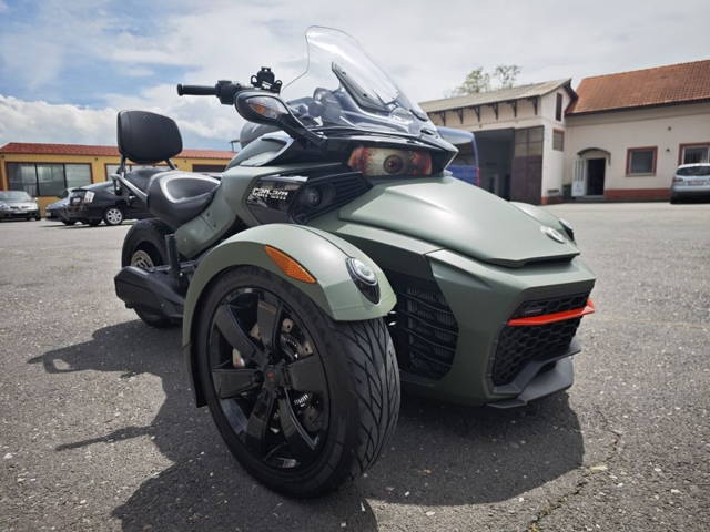 Can Am Spyder F3