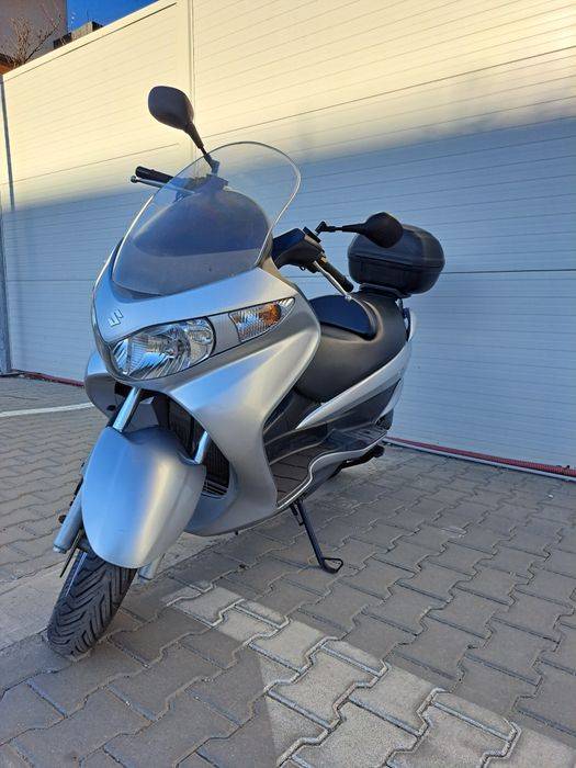 Suzuki Burgman 200