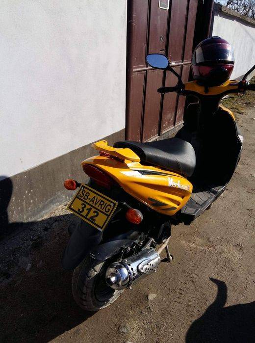 Vând scuter Pegaso GY6