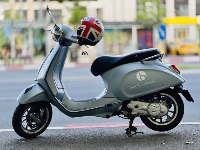Vespa primavera 50