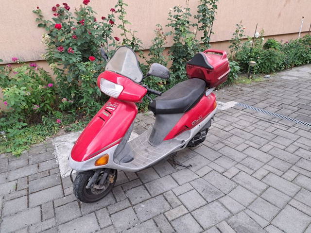 Vand urgent scuter Honda Bali