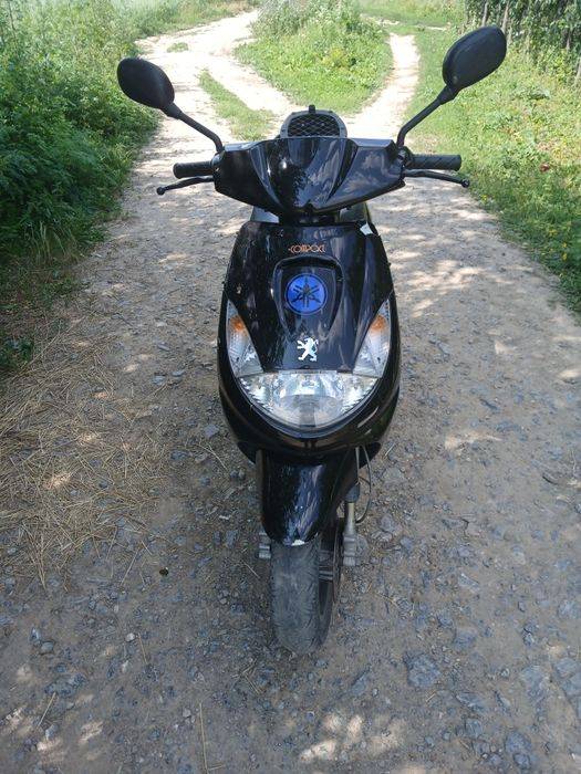 Vând scuter sau schimb cu alt scuter