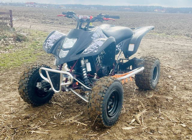 Suzuki LTZ 400 an 2007 ak47