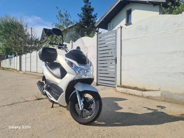 Scuter honda pcx 150 6500km