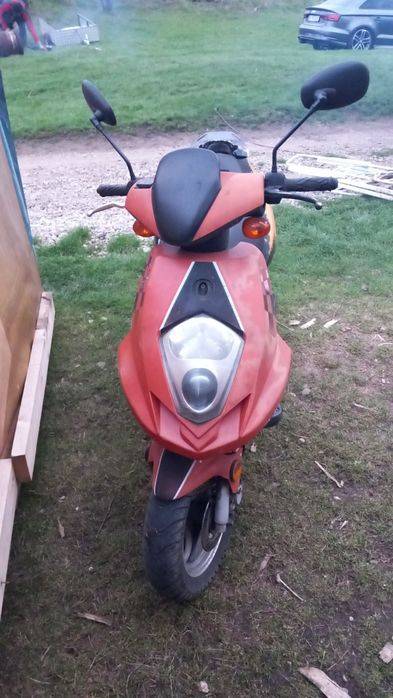 Scuter 49 cc 45 km/h