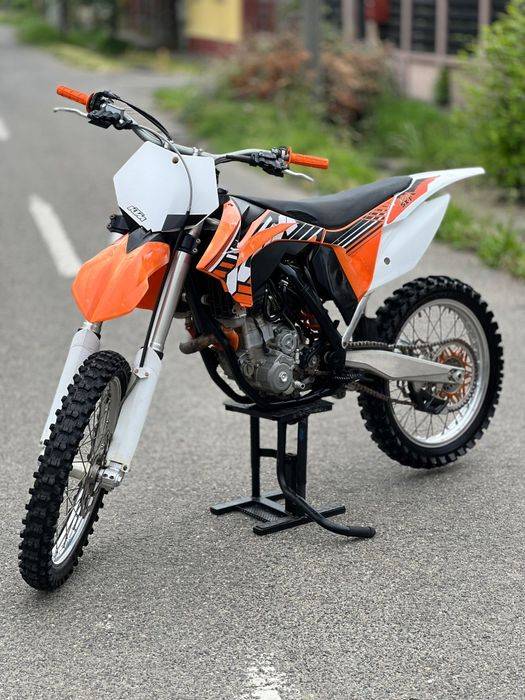 Vănd KTM 350 SX-F 2012 injecție/Stare bună/Pornire buton/2750€neg!