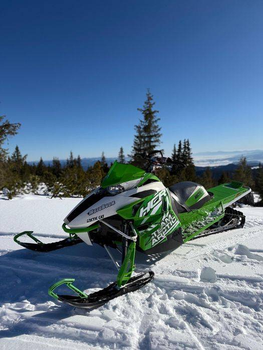 Snowmobil Artic Cat M800 2016 160 cp
