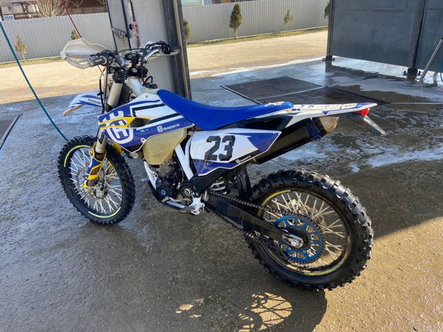 Husqvarna 350cc numere negre