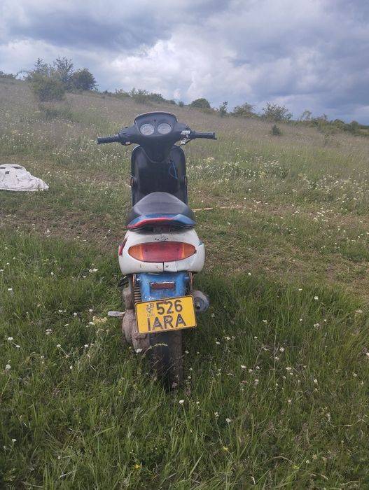 Vând scuter perfect funcțional