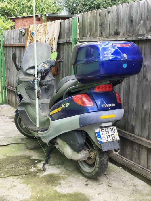 Piaggio X9 albastru