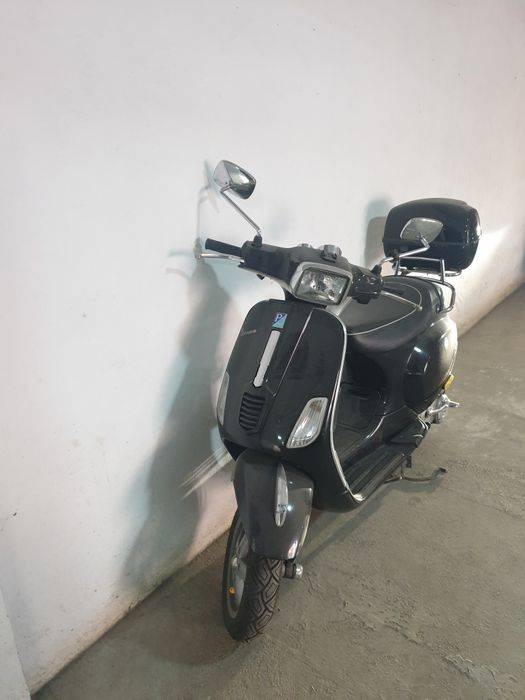 Vand scuter piaggio vespa 49cm3,  4 timpi