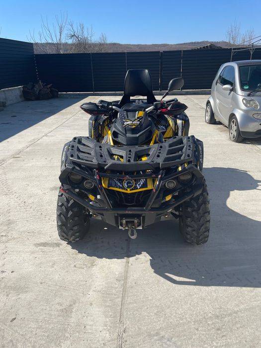 Vând Can-Am outlander