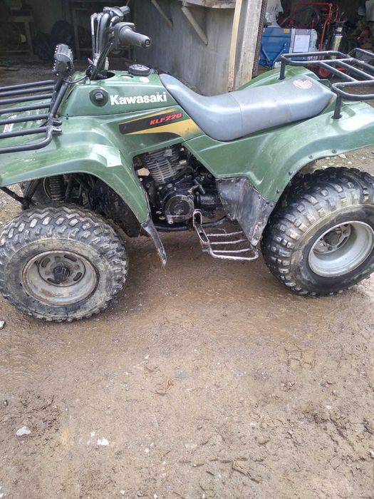 Vand ATV kawasaki.  K L F. 220