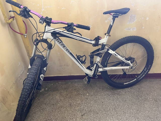 Vand bicicleta TREK EVO cadru L