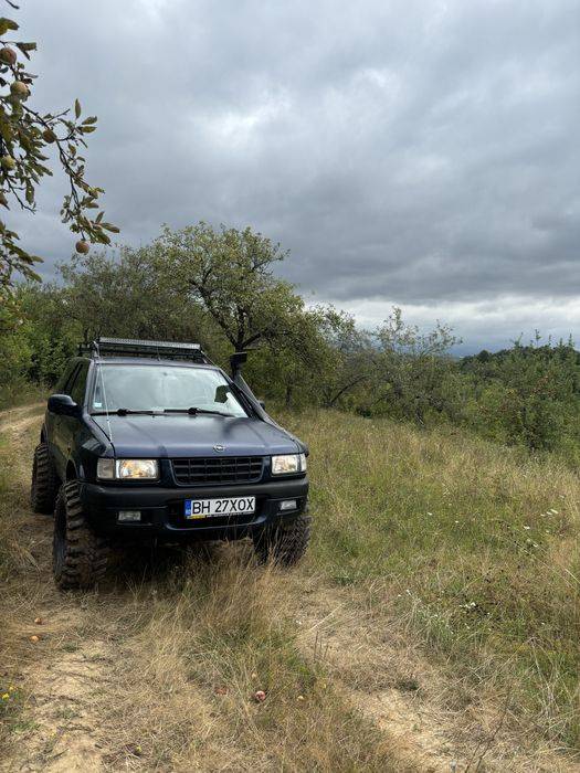 Opel Frontera offroad