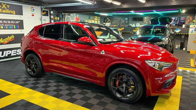 Alfa Romeo Stelvio V6 2.9 Bi-Turbo AT8-Q4 Quadrifoglio