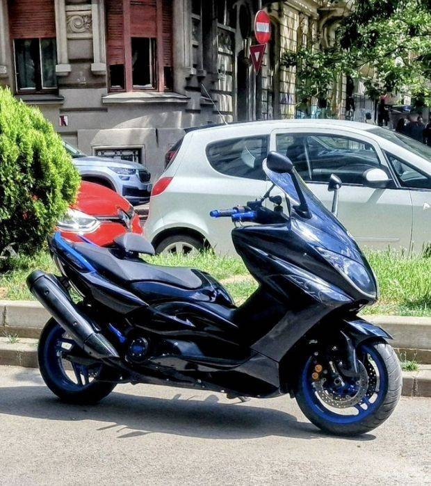 Yamaha T-max 500