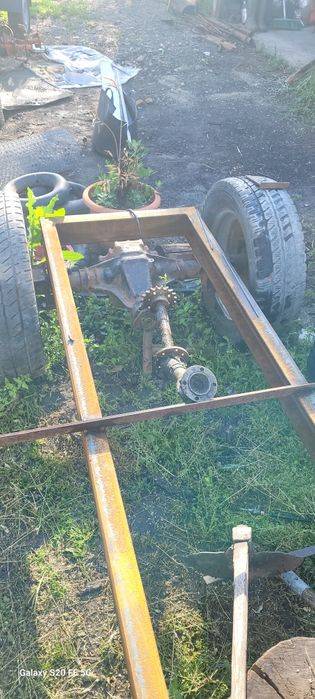De vînzare proiect tractoraș.