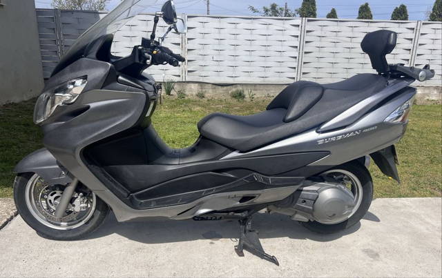 Suzuki Burgman 400