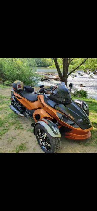 Can Am spyder rss 1000 cm