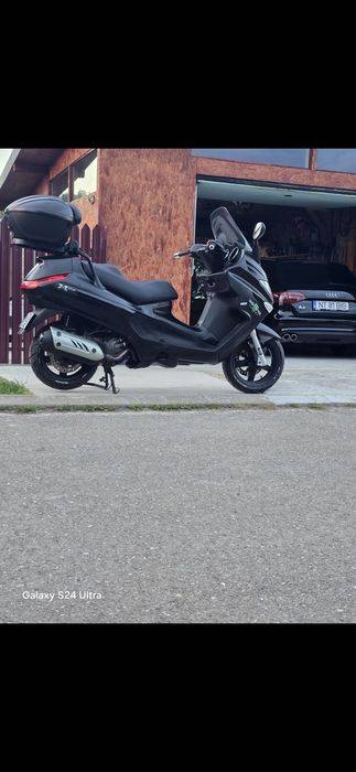 Vând piaggio xevo 125cc