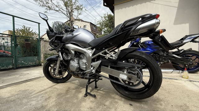 Yamaha FZ6 Fazer