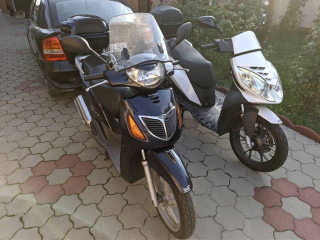 Vând scuter honda sh 125 cmc