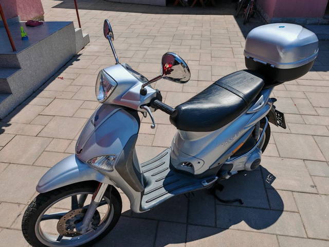 Scuter Piaggio 125