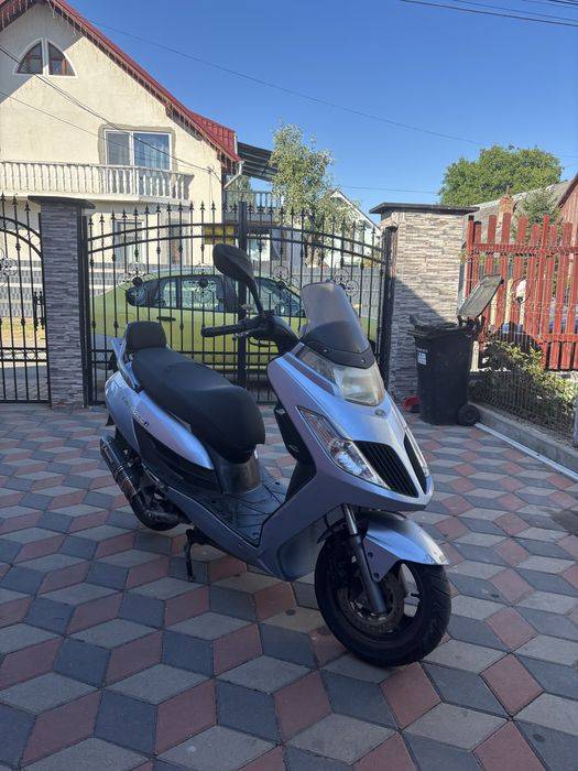 Scuter Kymco Dink 200i