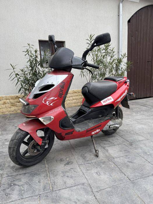 Scuter Aprilia sr 50