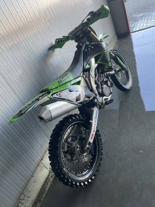 Vând sau schimb cu 2t cross kawasaki kx450f