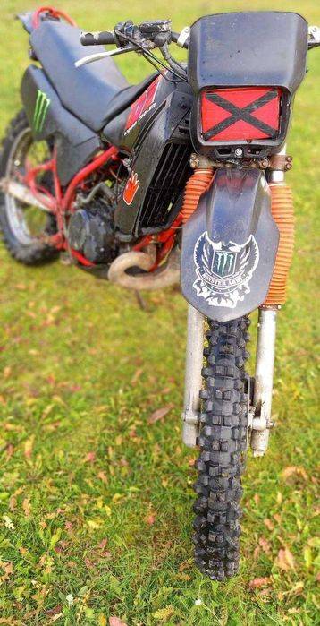 Yamaha  dt  125.
