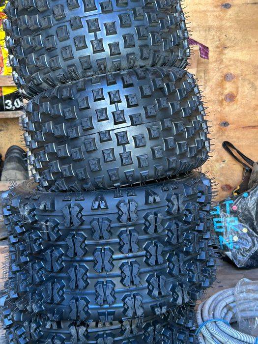 Atv quad toate piesele noi mai puțin motoru mai multe detalii în pv