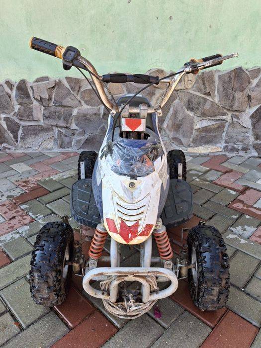 Vând atv pentru copii