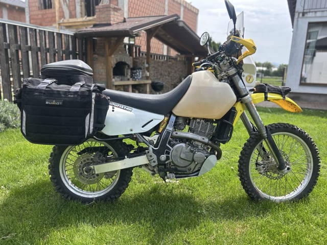Suzuki DR 650 SE an fabricatie 2006