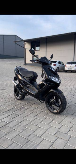 Vând Scuter Peugeot 49 cc Speed Fight 2